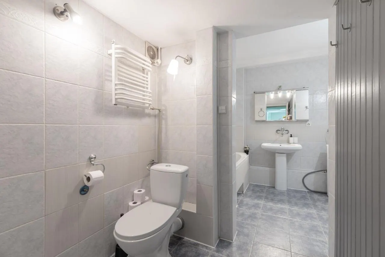 Superapart Marszalkowska 19 Urban Hideaway With Modern Comforts Varsavia